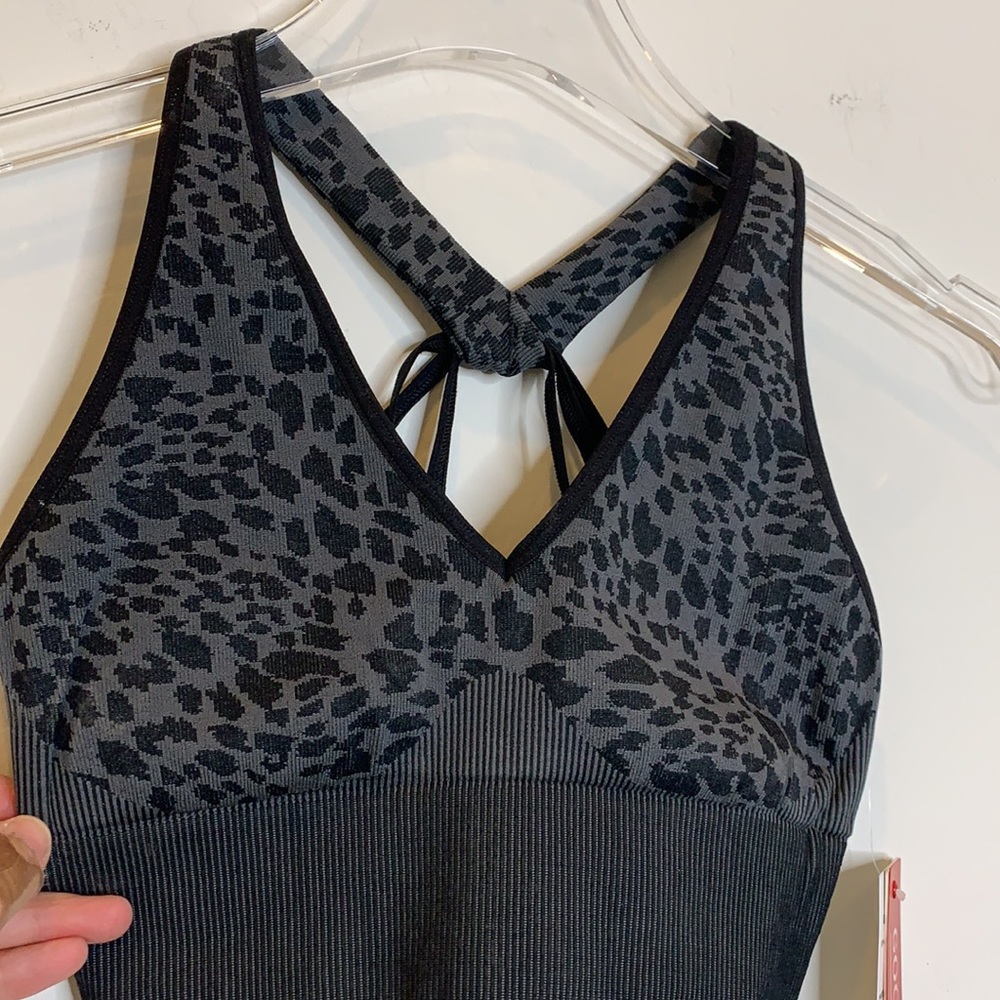 NEW Good American leopard sports bra size 2/3 ♠️ - Picture 2 of 6